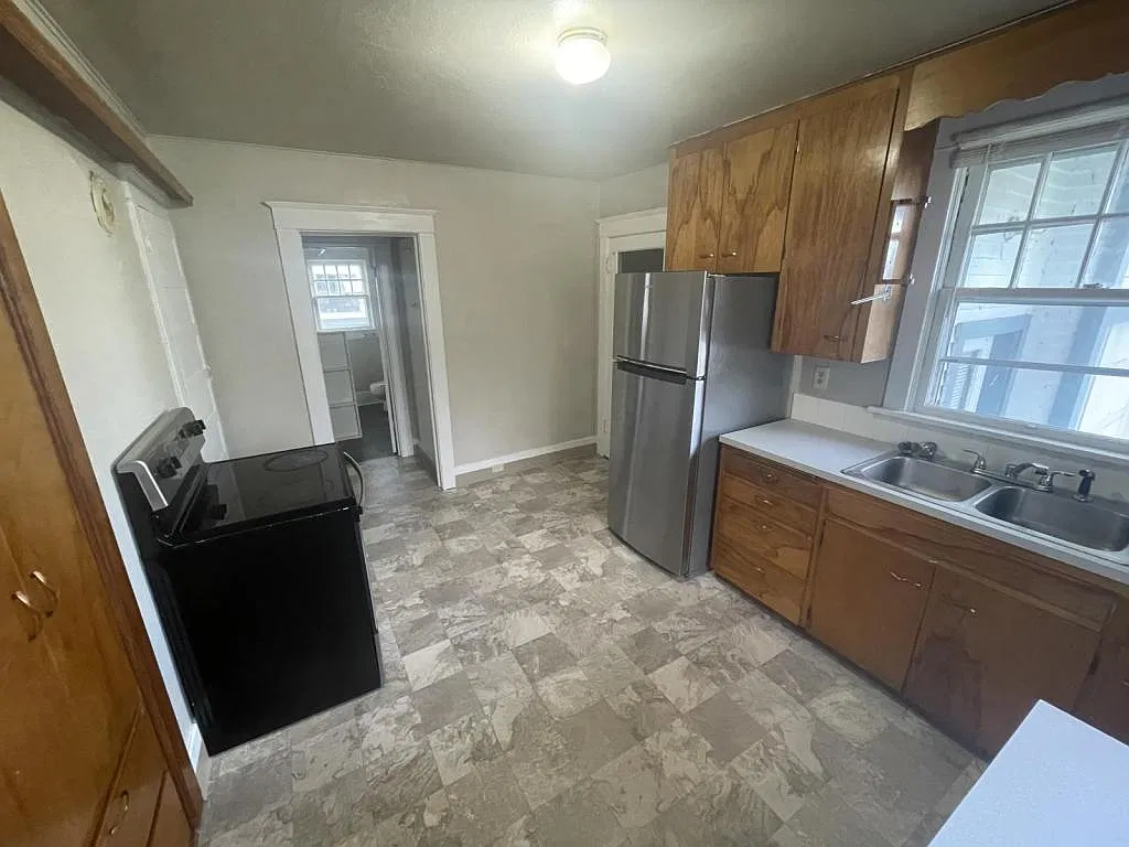 540 Third Ave SE — Photo 4