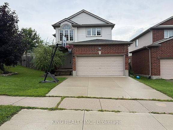 2nd image of 560 Garibaldi Ave