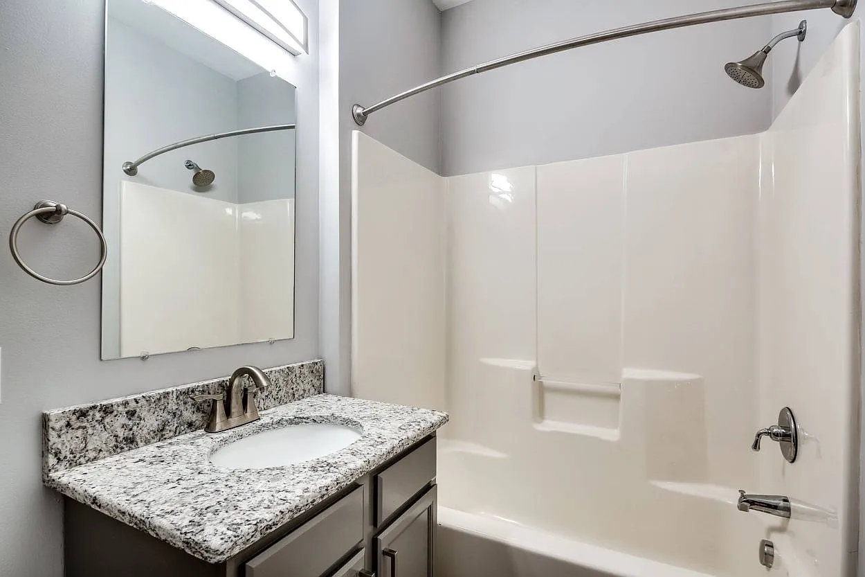 The Villas of Castleton Apartments — Photo 2