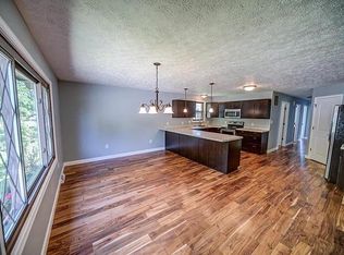 932 W Green St, Mascoutah, IL