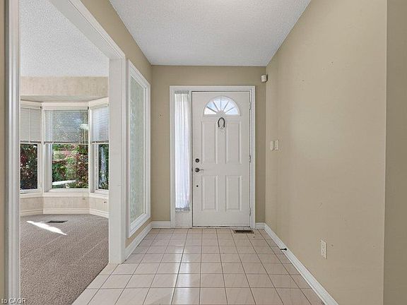 5th image of 141 Welland Vale Rd #29