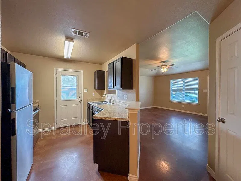 Southwood Hills — Photo 3