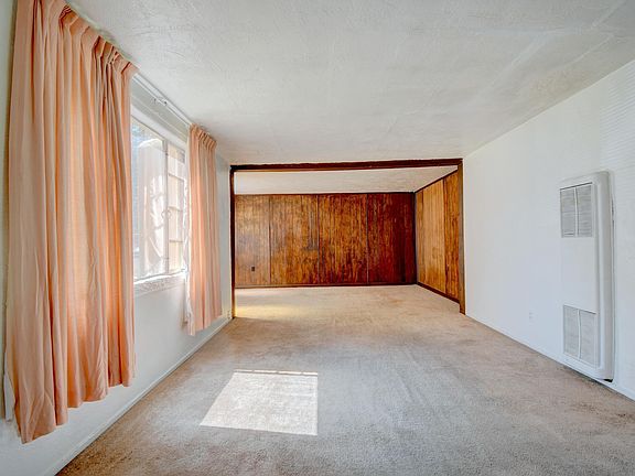 3rd image of 3401 Alvarado Dr NE