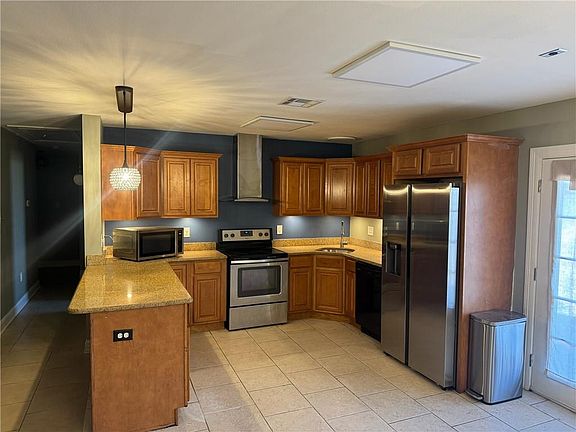 2nd image of 8531 Morrison Rd