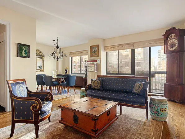 350 E 72nd St APT 12A, New York, NY 10021