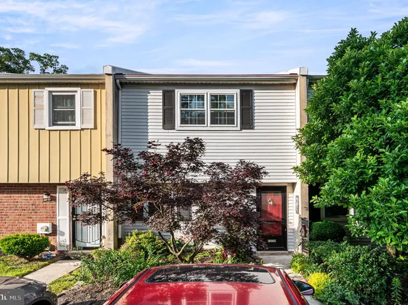 421 W School House Ln Unit 28, Philadelphia, PA 19144