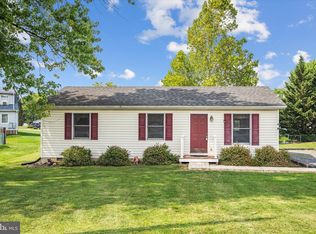 378 Aylor Rd, Stephens City, VA 22655