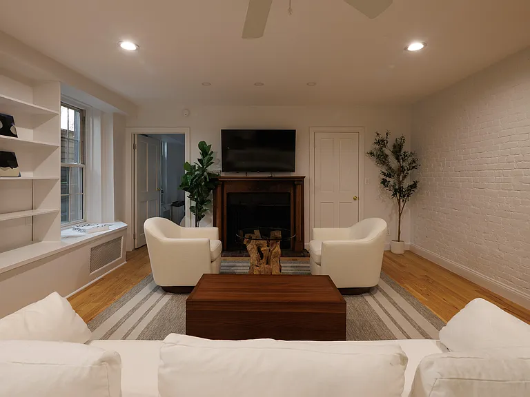 3 E 9th St #1BF — Photo 18