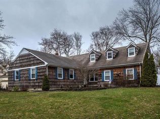 22 Oakland Ct, Matawan, NJ 07747