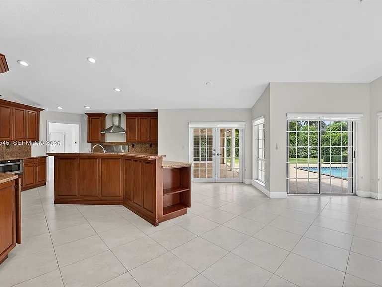 8224 SW 178th Ter — Photo 22