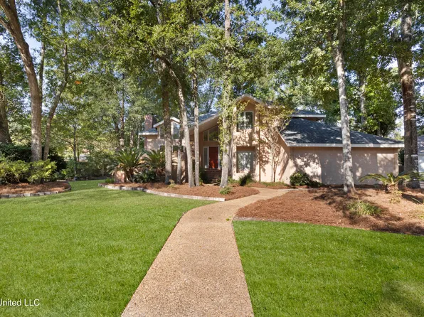 6 Pine Haven St, Gulfport, MS 39503