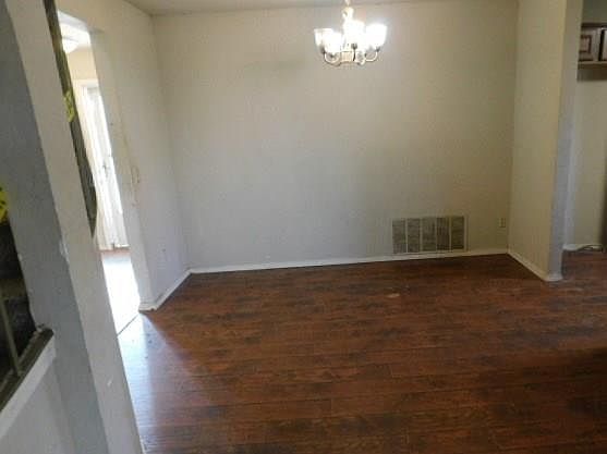 4th image of 737 Saint Charles St