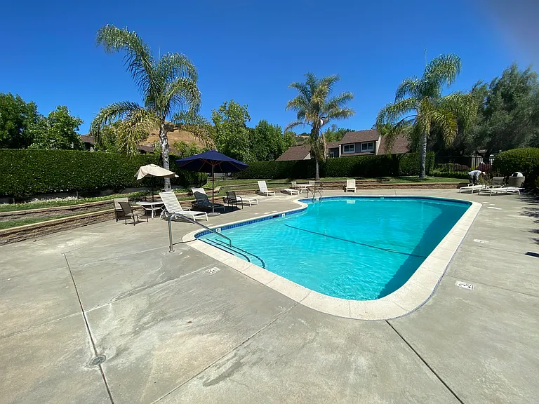 1016 Poplar Dr — Photo 24