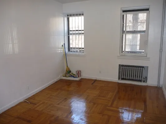 Rented by Garfield Realty  | media 11