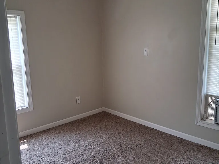 871 Ogan Ave — Photo 3