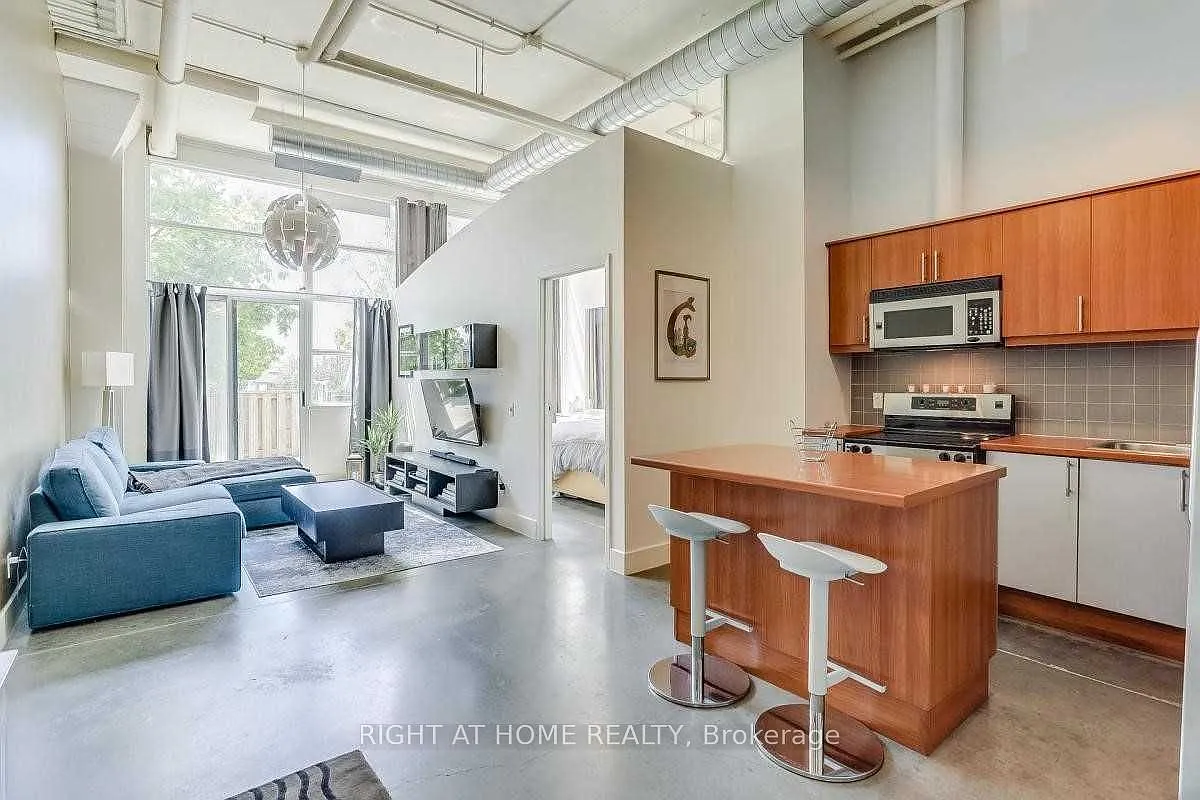 1001 Roselawn Ave #109 photo 1