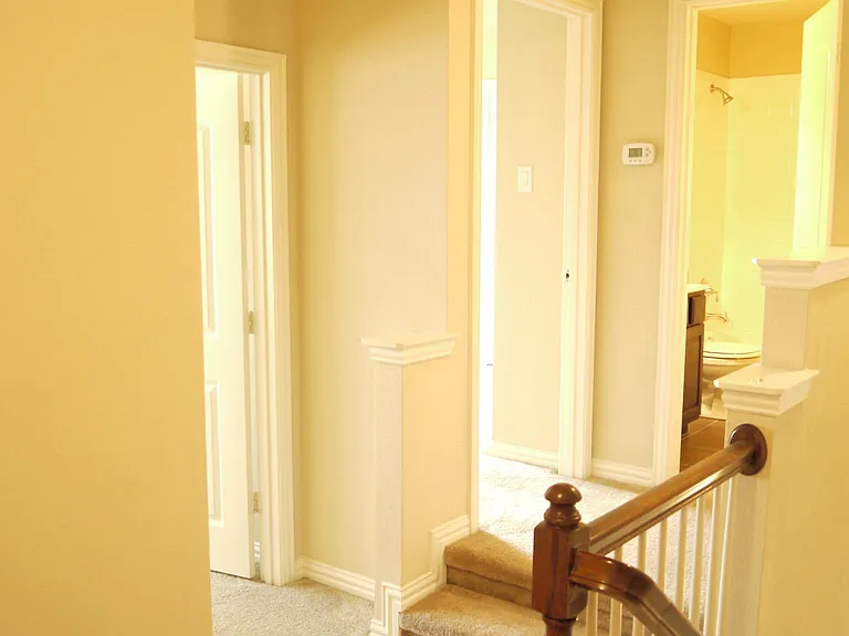 4660 Perthshire Ct — Photo 13