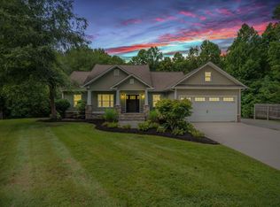 179 Champ West Ln, Helenwood, TN 37755