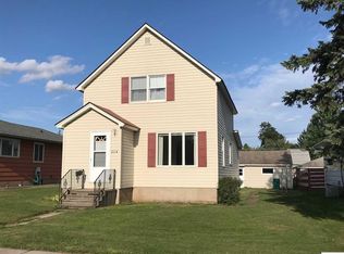 624 2nd St, Nashwauk, MN 55769