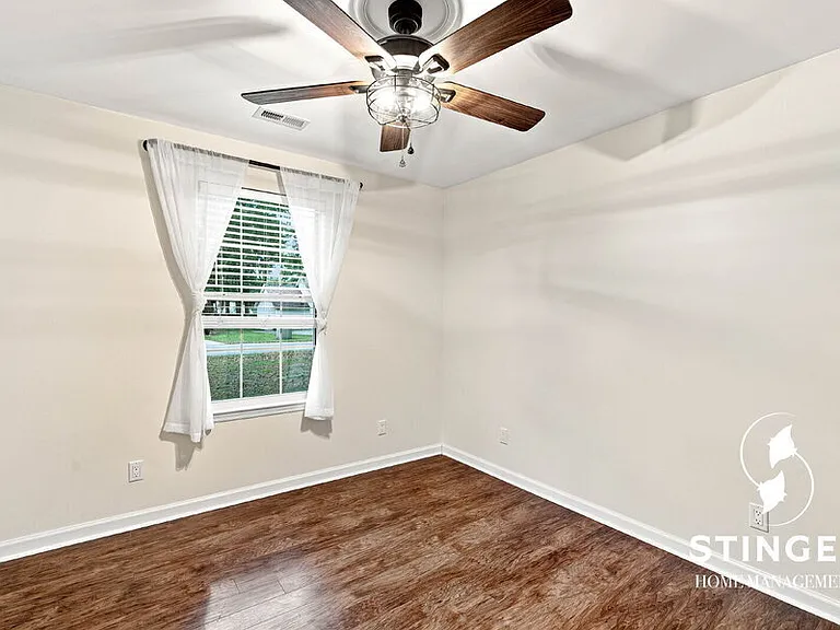 54 Ardmore Ave — Photo 30