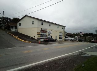 675 Fairmont Rd, Westover, WV 26501