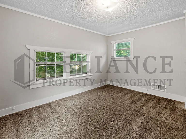 232 S Sedgwick St — Photo 25