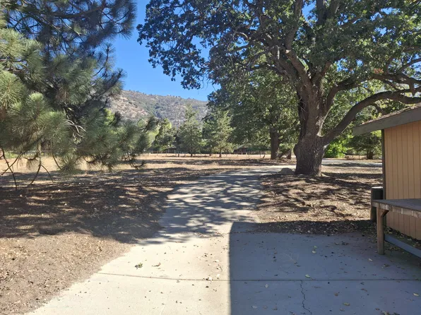 24141 San Juan Dr, Tehachapi, CA 93561