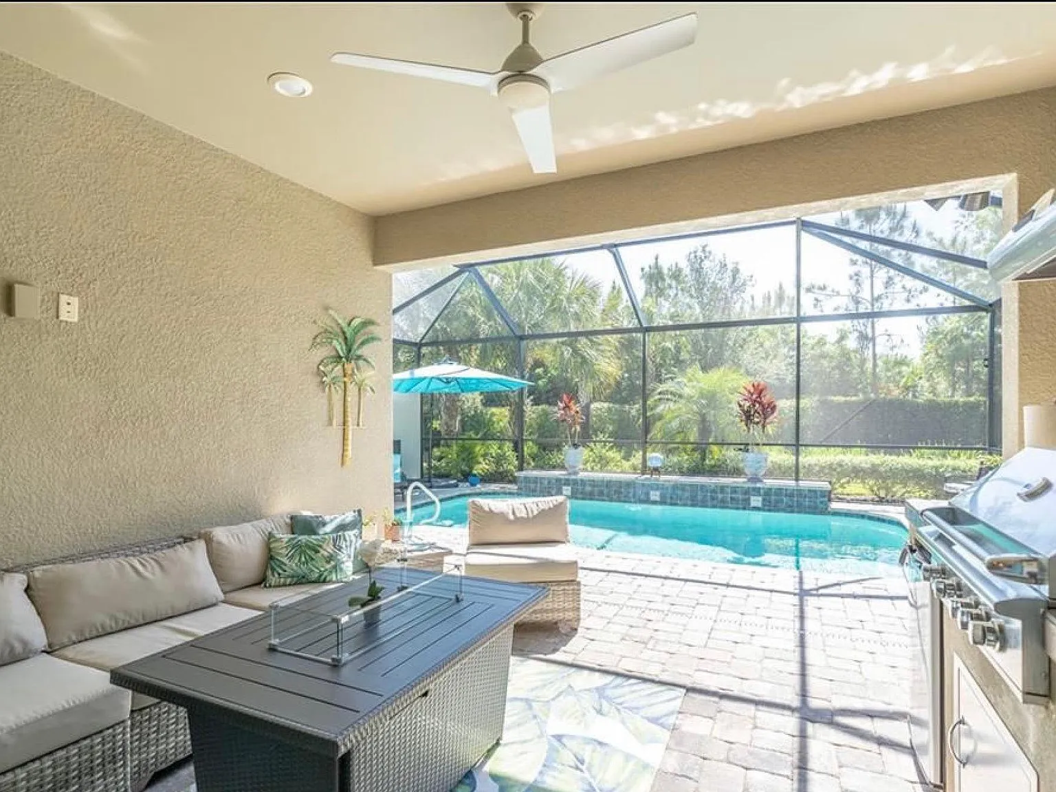 7662 Jacaranda Ln — Photo 2
