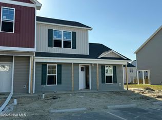 241 Crab Claw Spit Ln, Jacksonville, NC 28546