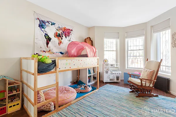 Rented by Halstead Real Estate | media 24