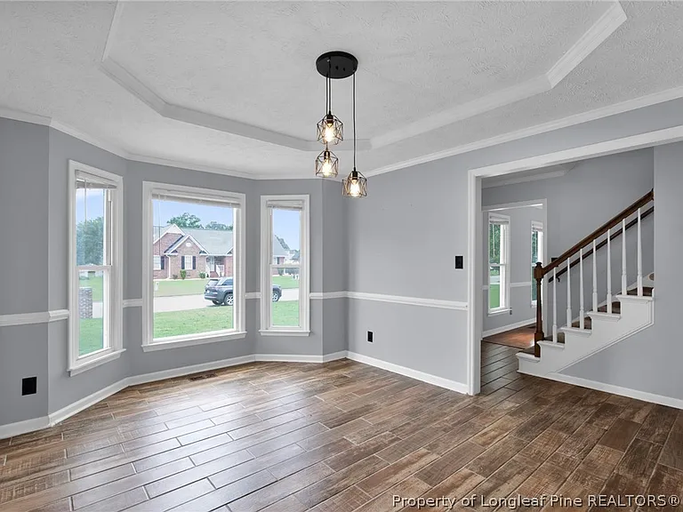 1183 Helmsley Dr — Photo 4