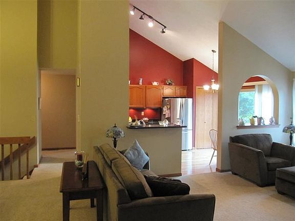 2nd image of 3711 Meadow Lake Dr