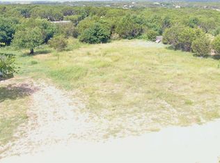 9101 Valley View Ct, Cleburne, TX 76033