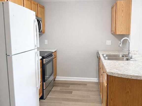 5th image of 7401 Century PLACE #103B
