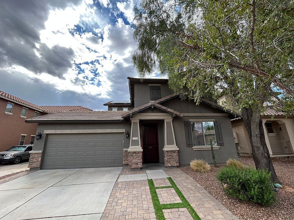 1st image of 15439 W Poinsettia Dr