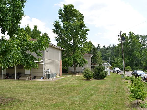 3rd image of 8864 United Ln APT 35