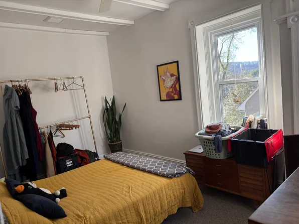 (undisclosed Address), Riegelsville, PA 18077