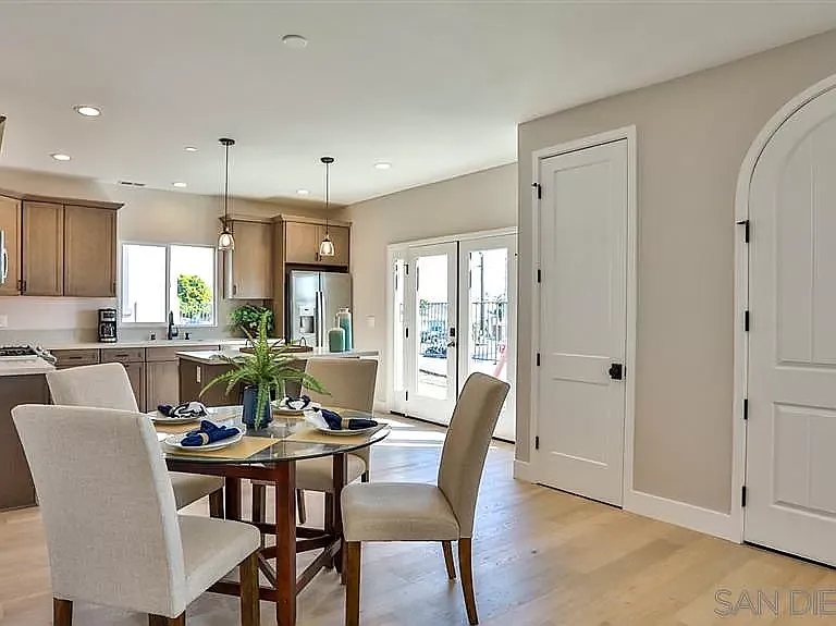 5051 Savannah St — Photo 3