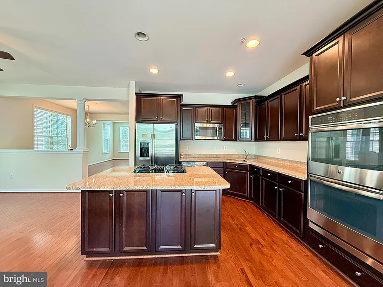 8912 Tower Pl — Photo 9