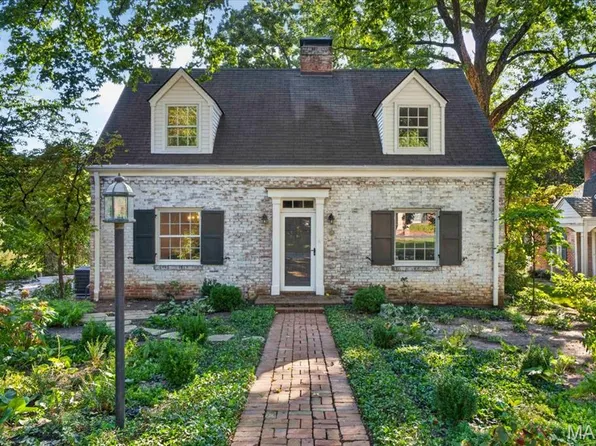10 Adams Ln, Saint Louis, MO 63122