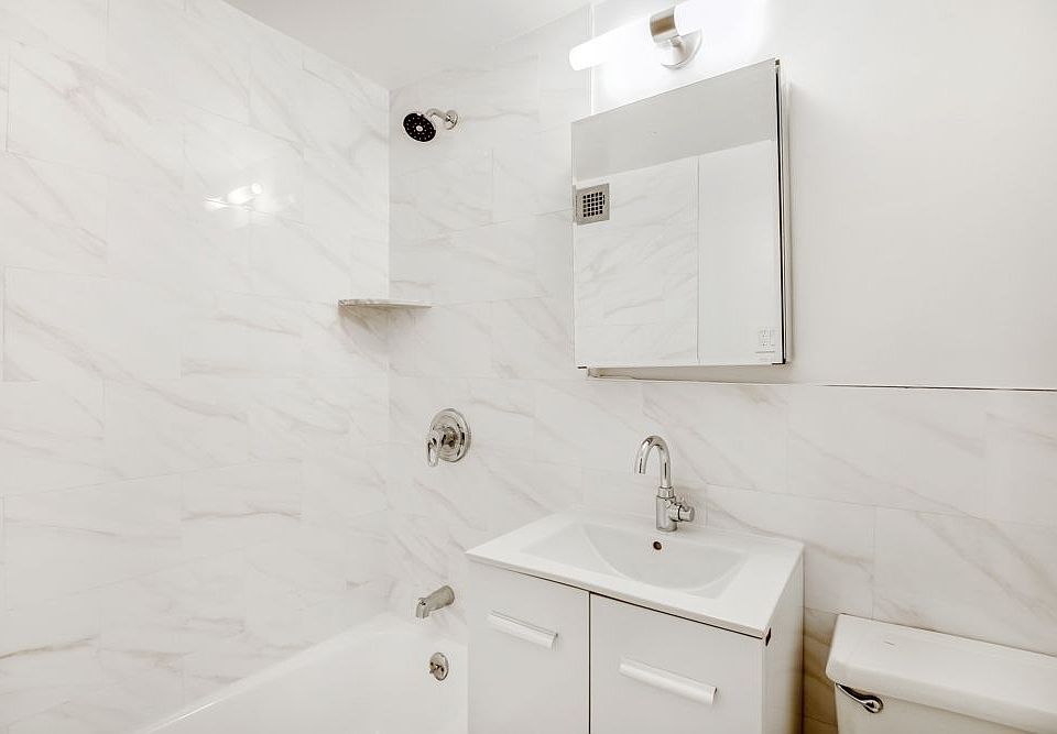 2nd image of 321 E 22nd St APT 5K