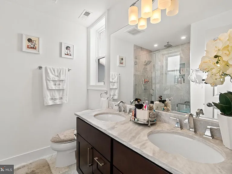 417 Randolph St NW #2 — Photo 24