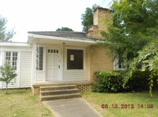 105 E Bertheaud Ave, Opelousas, LA 70570