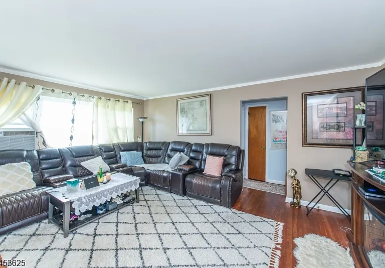 20 Halsey Ave #18 — Photo 4