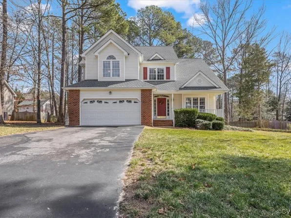 4812 Lippingham Dr, Chester, VA 23831