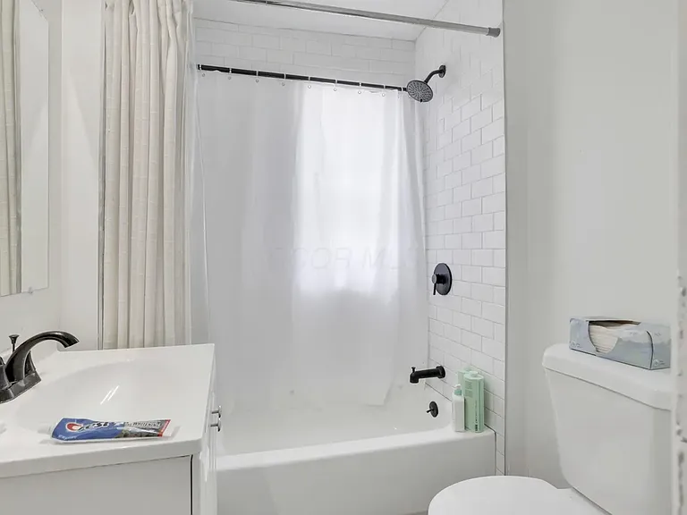 287 E Woodrow Ave — Photo 16