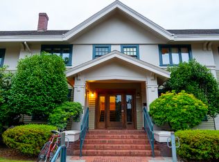 1544 SE Hawthorne Blvd APT 1, Portland, OR 97214