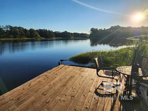32 Lake Shore Dr, Daphne, AL 36526
