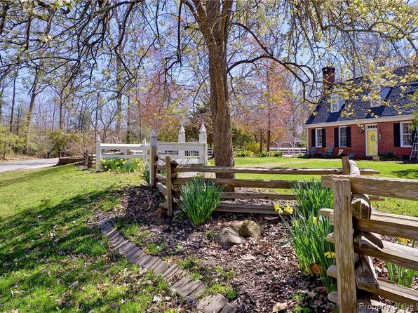 122 Argall Town Ln, Williamsburg, VA 23185