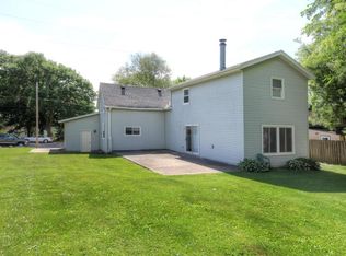 512 5th St NE, Montgomery, MN 56069
